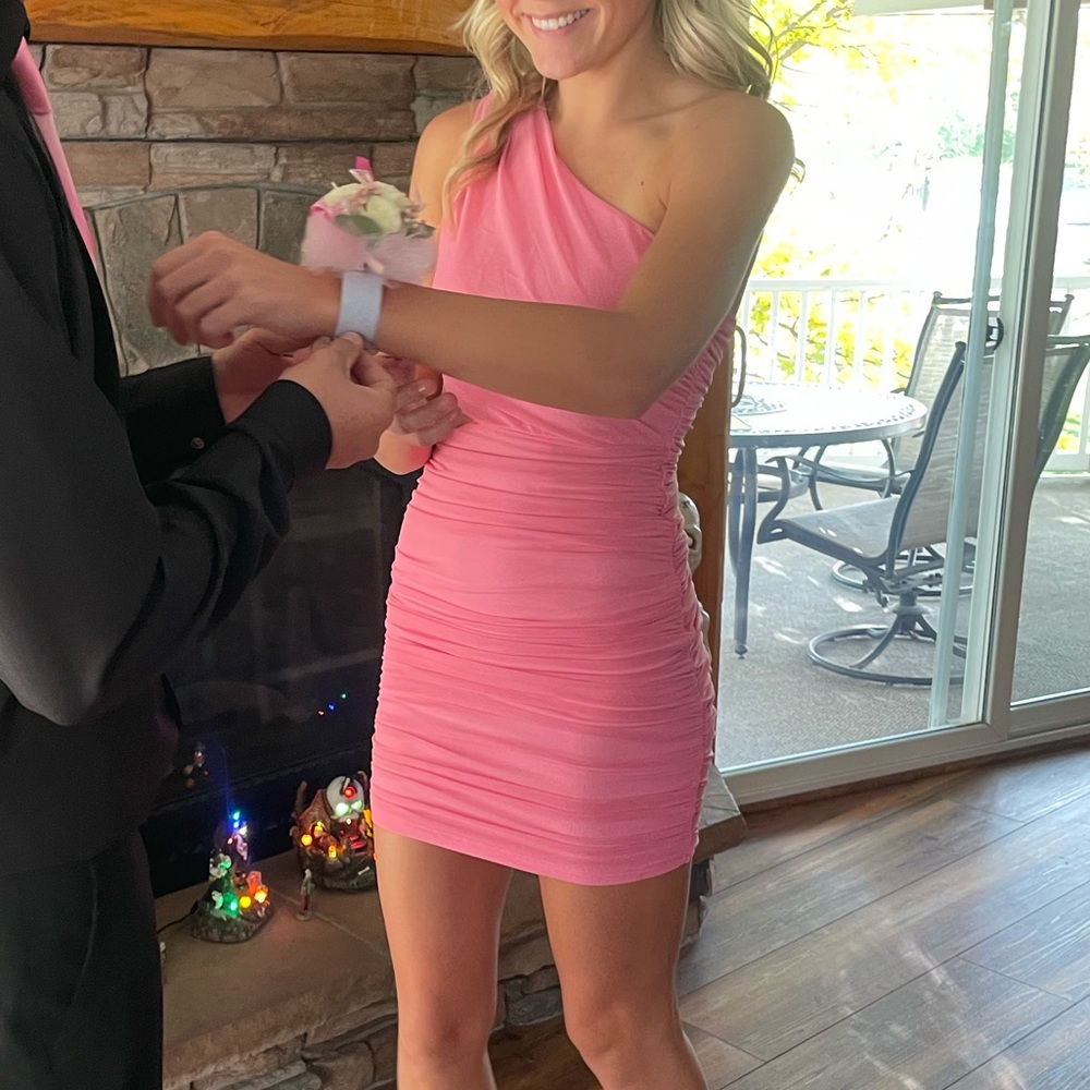 Pink Dress - Picture 3 of 4